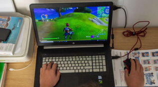 "Violata la privacy di minori", lo sviluppatore di Fortnite paga 520 milioni di dollari