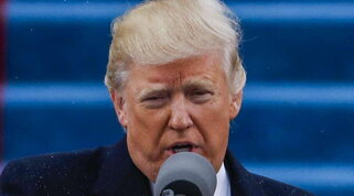 Capitol Hill, Trump deferito per insurrezione e frode