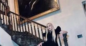 A casa di Madonna spunta un quadro scomparso, Francia: "Almeno ce lo dia in prestito" 