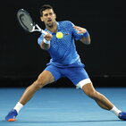 Djokovic, paura e vittoria | Out a sorpresa Ruud e Zverev