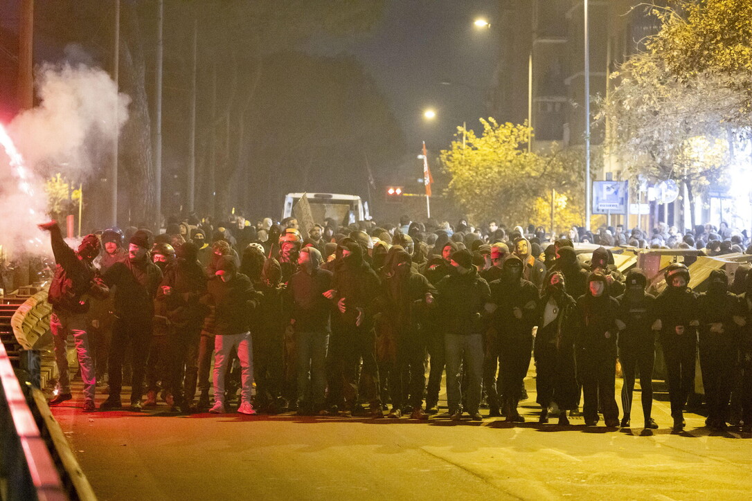 Alfredo Cospito, da Roma e Opera scontri ai cortei anarchici