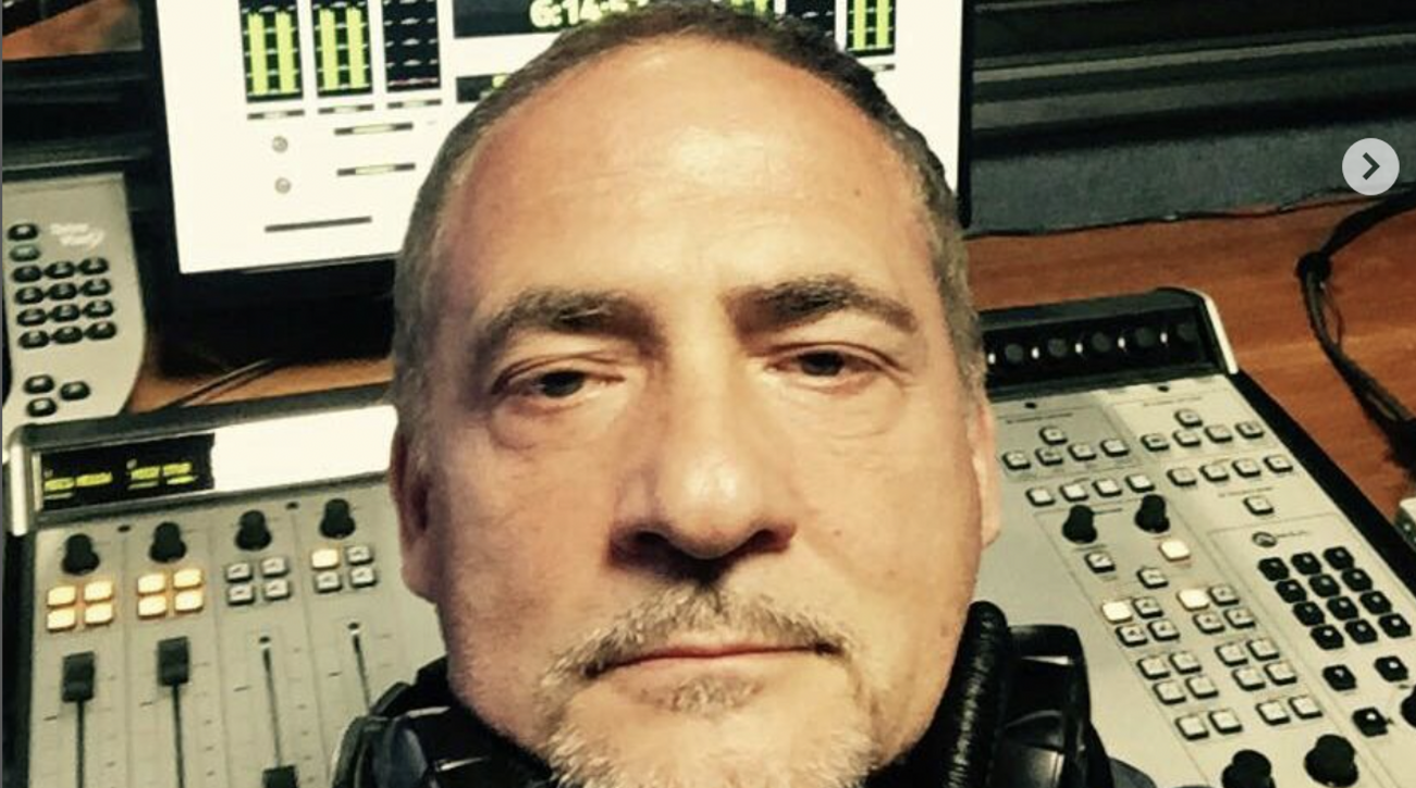 E' morto Joe Violanti, il conduttore radiofonico aveva 63 anni • TristeMondo.it E' morto Joe Violanti, il conduttore radiofonico aveva 63 anni • TristeMondo.it