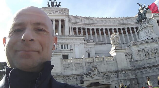 Roma Termini, accoltellato per un cellulare e 20 euro: tre arresti | Operato d'urgenza, è in condizioni critiche