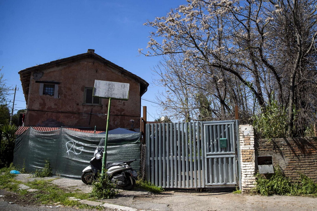 Omicidio a Roma, un fermato è caccia ai complici