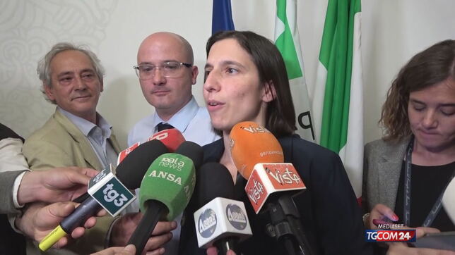 Comunali, Schlein: "Sconfitta netta, soffia un vento di destra"