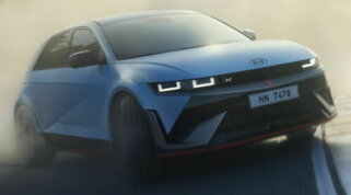 Speciale Motori 2023: Ford Kuga plug-in hybrid, Hyundai Ioniq 5 N, Mercedes-Benz Classe V, Aprilia RS 660 Extrema