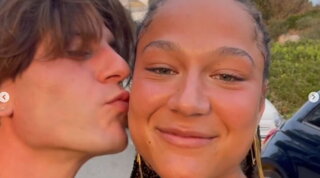 Rkomi è innamorato, il cantante allo scoperto con la sua nuova fiamma