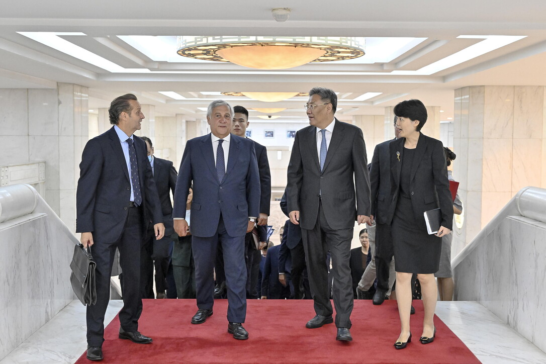 Tajani in Cina, bilaterale con il ministro degli Esteri Wang - foto 16