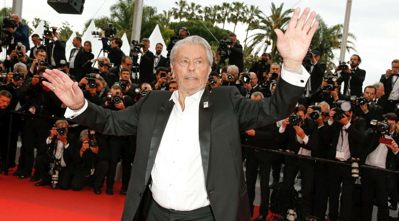 Alain Delon'un çocuklarına karşı çıkan ortak: “Onu öldürüyorlar”