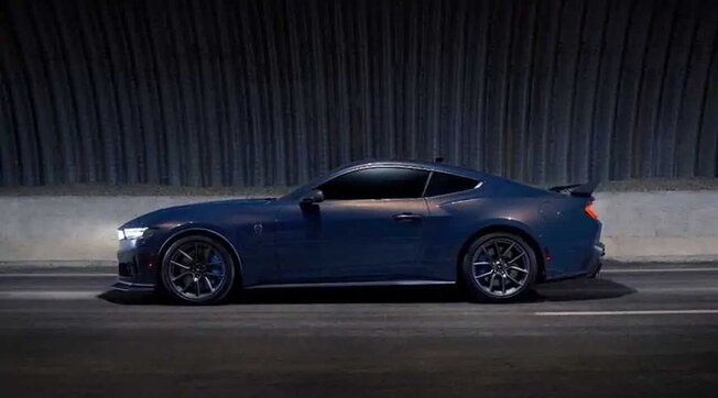 Ford Mustang: İtalyan pazarı için donanımlar ve fiyat listesi - fotoğraf 2