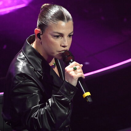Emma vahşi bir “Femme Fatale”.
