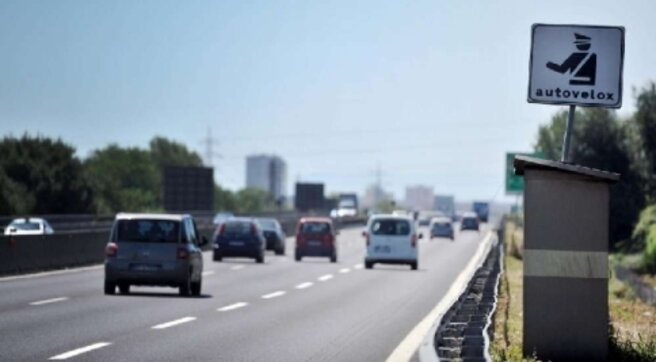 Autovelox: le multe continueranno ad arrivare a casa, ma senza foto | Il Garante: "Violano la privacy" - foto 1