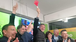 Regionali Abruzzo, vince il centrodestra con Marsilio | Meloni: &quot;Grande orgoglio&quot; | Balzo Forza Italia, Tajani: &quot;Noi centrali, continua il sogno di Berlusconi&quot;