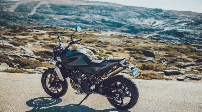 Yeni Husqvarna Motosikletleri Svartpilen 801.