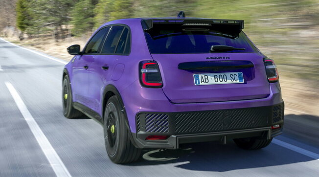Abarth 600e, tüm resmi bilgiler.