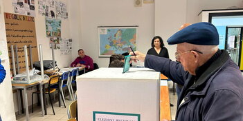 Basilicata, chiusi i seggi per le elezioni regionali: domenica sera affluenza al 37,74%