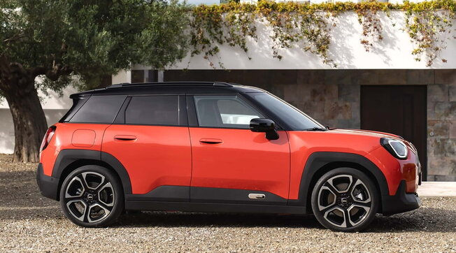 MINI yeni Aceman'ı tanıttı.