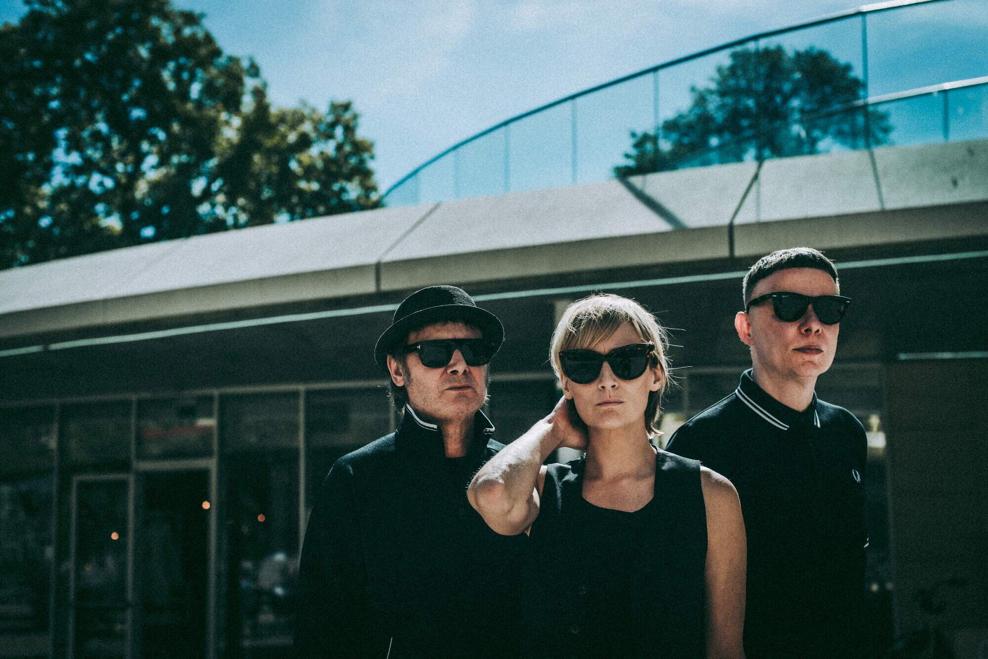 Hooverphonic: "Bu dünyada yalanlara bağımlı oluyoruz ama gerçek müzik daha güçlü"