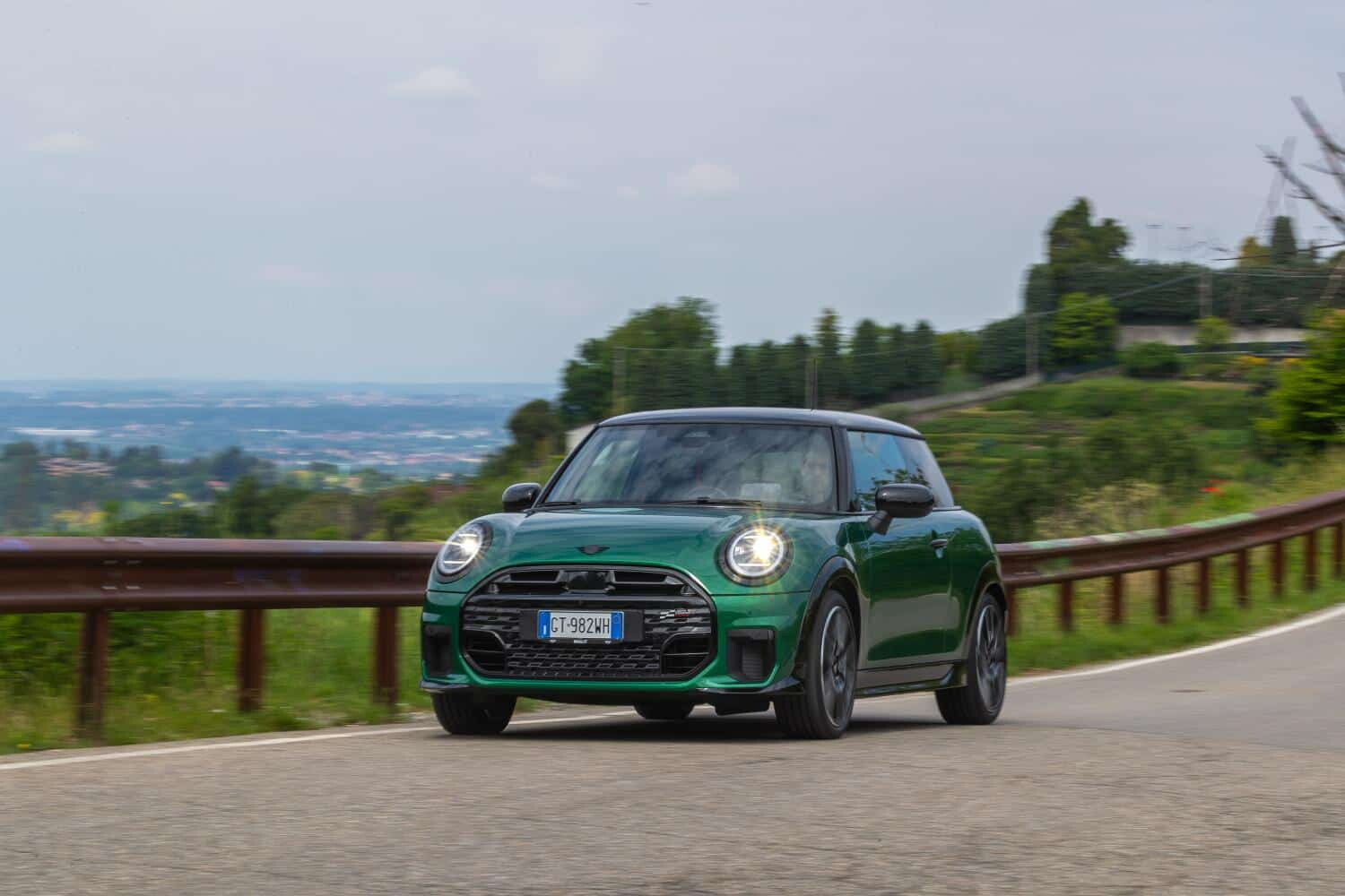 Škoda, MINI, Morgan ve BMW Motorrad ile Motors Special 2024.