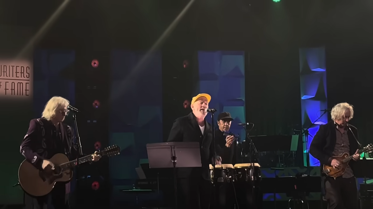 REM, sürpriz buluşma: 2007'den bu yana ilk performans