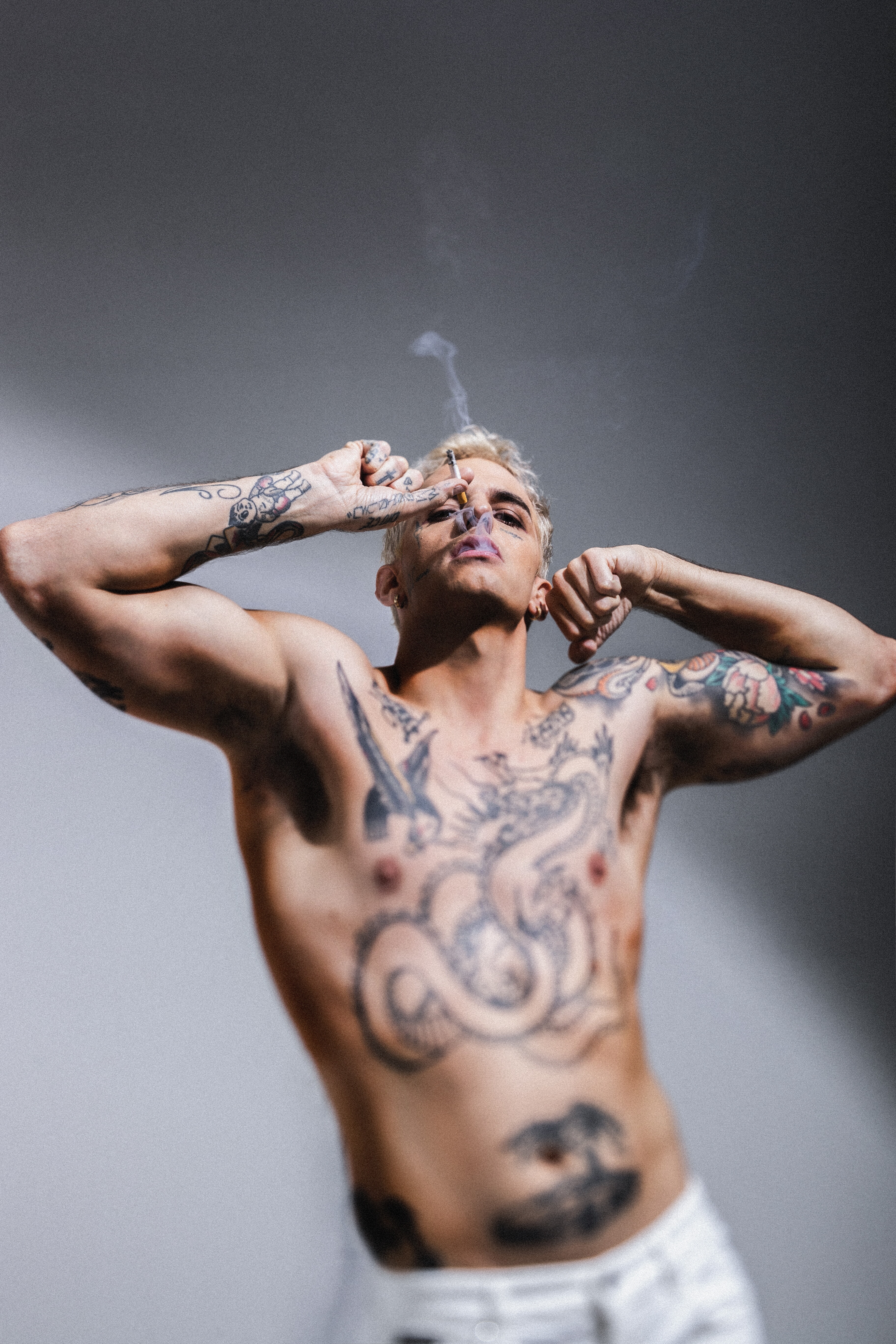 Achille Lauro hip hop'a geri dönüyor: işte burada "Kawasaki Grubu" Salmo ve Gemitaiz ile