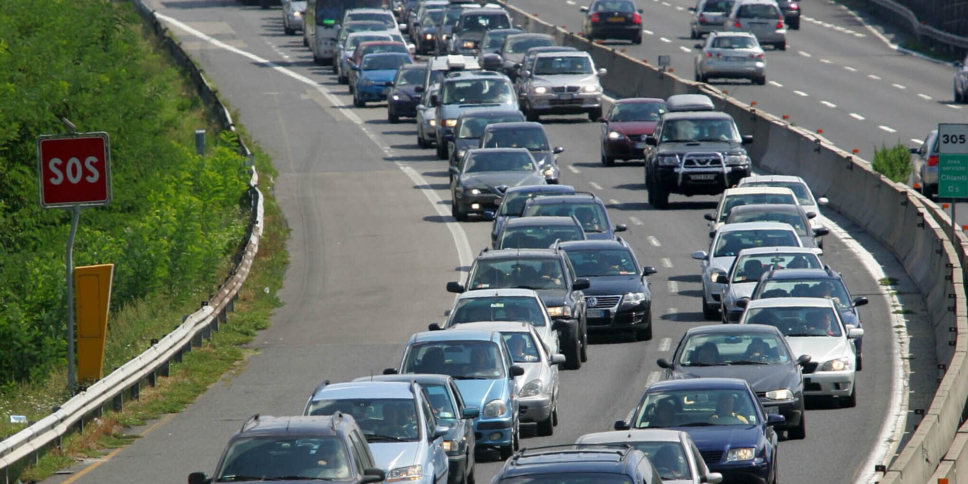 Auto, von der Leyen: obiettivi CO2 invariati, ma per aziende tre anni per conformarsi