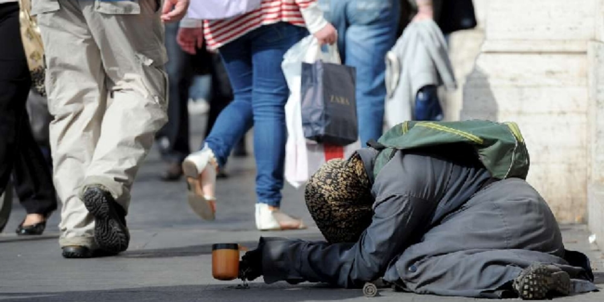 Istat: nel 2024 è salita al 23,1% la popolazione a rischio povertà