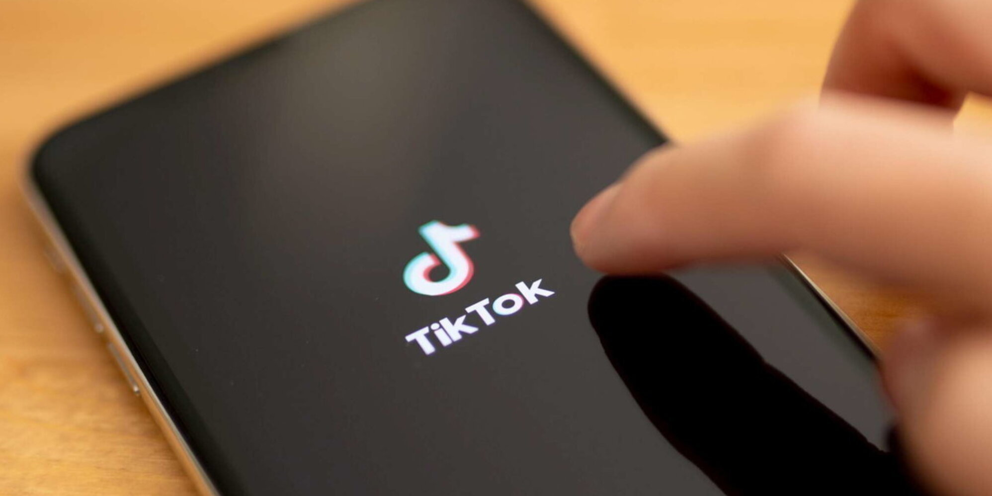 E-commerce, TikTok sfida Amazon: in Italia, Francia e Germania arriva Shop
