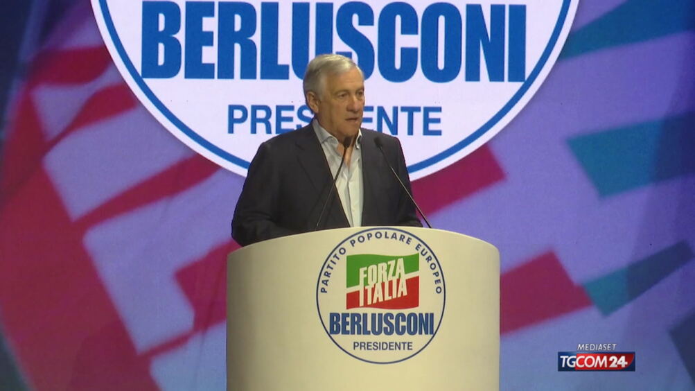 Forza Italia, Tajani: "Europeisti ma no alla guerra dei dazi"