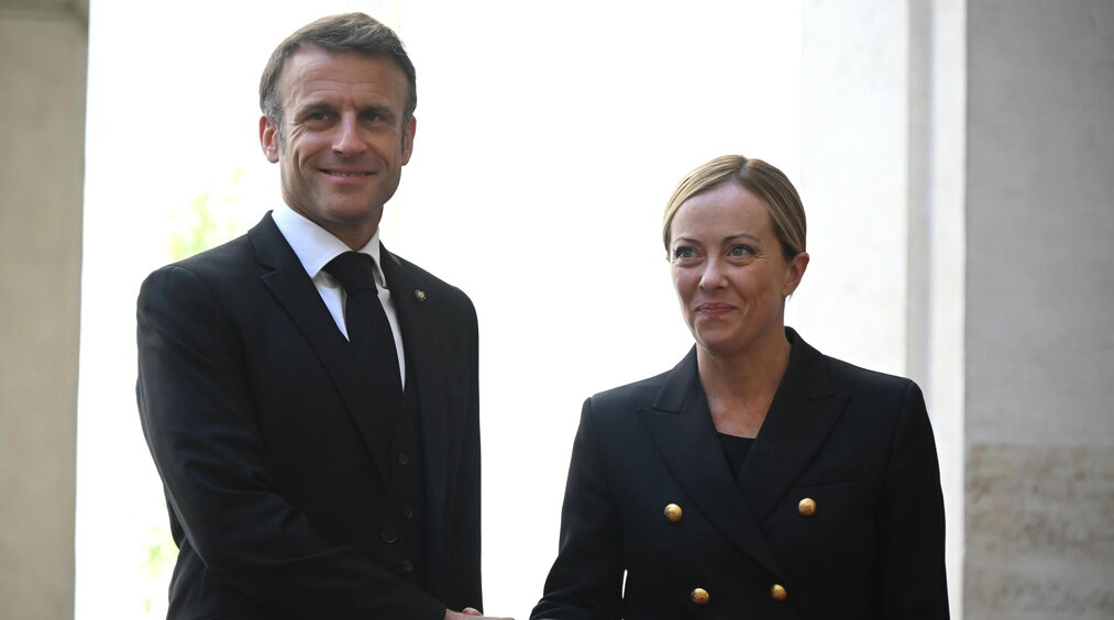 Macron a Roma da Giorgia Meloni