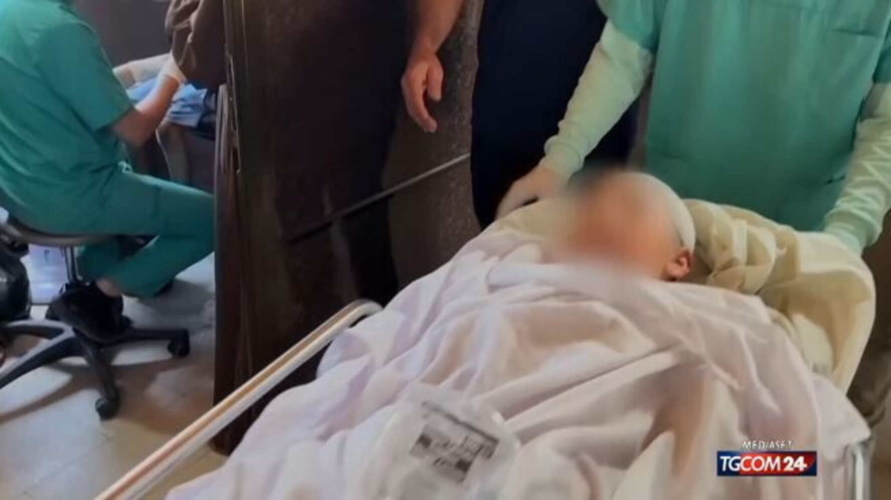 Tajani: "Adam verrà in Italia, forse operato l'11 giugno" | Gaza, "morto anche il padre del piccolo"