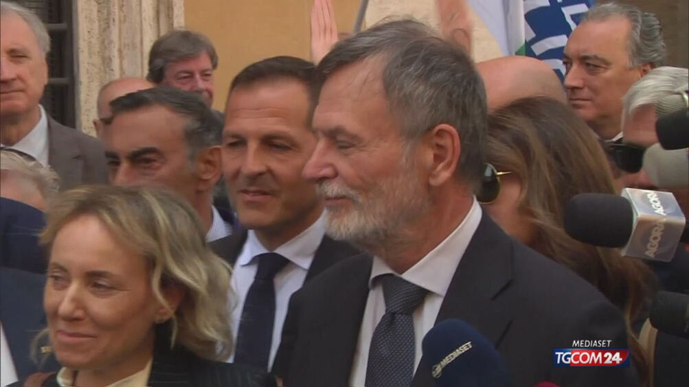 Il decreto sicurezza è legge, sfiorata la rissa al Senato