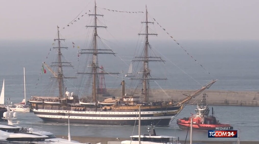 Amerigo Vespucci, Genova ultima tappa del tour mondiale