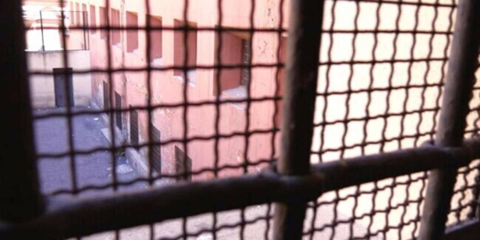 Mattarella: "Ormai è insostenibile il sovraffollamento delle carceri"