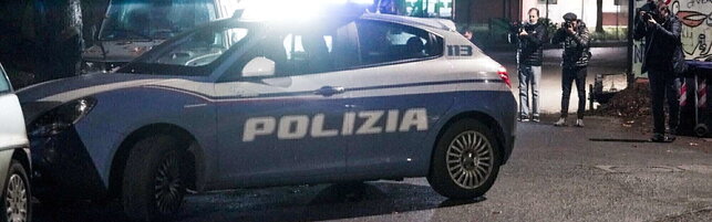 Mladenič ubit v pretepu z noži in razbitimi steklenicami v Rovigu