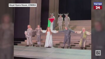 https://img-prod.tgcom24.mediaset.it/images/2025/07/21/090012706-b800261a-1405-4394-bab9-4aa5e8aac80d.jpg