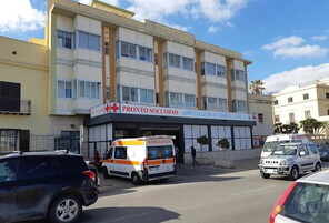 Palermo, ragazzina muore in ospedale: aveva i vestiti intrisi di benzina, al momento esclusa l'ipotesi di omicidio