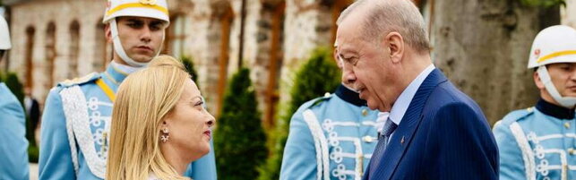 https://img-prod.tgcom24.mediaset.it/images/2025/08/01/141654022-b9b0ec9c-3eee-456d-88fd-889acbae0bad.jpg