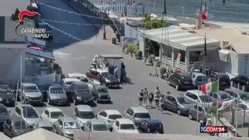https://img-prod.tgcom24.mediaset.it/images/2025/08/01/175640898-9acdf01e-bb2a-4196-88a2-131632a5b28e.jpg