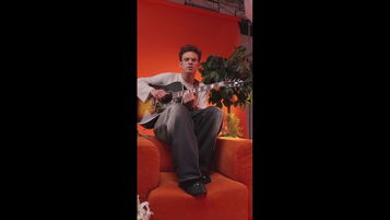 https://img-prod.tgcom24.mediaset.it/images/2025/08/11/082638450-5311ab6c-54b8-443d-97d1-895da5c95af8.jpg