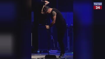 https://img-prod.tgcom24.mediaset.it/images/2025/08/18/071443431-df459ec7-9612-4b53-bda3-6e20ae0e37e1.jpg