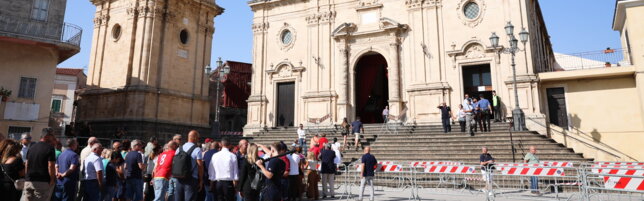 https://img-prod.tgcom24.mediaset.it/images/2025/08/20/094354563-23d94139-7568-404b-bc18-e3845b58b073.jpg