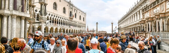 https://img-prod.tgcom24.mediaset.it/images/2025/08/26/145941295-29f609f9-8a18-4133-a850-4b75b27e3241.jpg