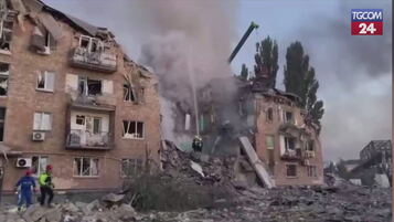 Ucraina, attacco missilistico russo su Kiev: morti e feriti