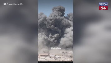 Grattacielo bombardato a Gaza City, Israele: "Abbiamo iniziato"