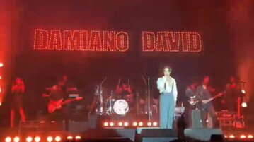 https://img-prod.tgcom24.mediaset.it/images/2025/09/13/192019644-6f665e27-08a3-4e37-8826-a51780a6713d.jpg