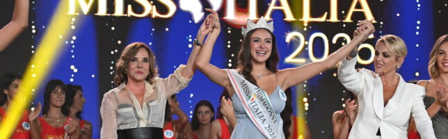 https://img-prod.tgcom24.mediaset.it/images/2025/09/16/071030364-7f8b1cab-ede9-47cb-8b97-f2a53b819dd2.jpg
