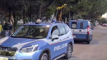 https://img-prod.tgcom24.mediaset.it/images/2025/09/29/115207996-19296c44-f882-4120-b159-32125a7f339f.jpg