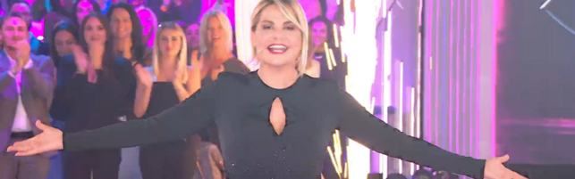 https://img-prod.tgcom24.mediaset.it/images/2025/09/29/212052557-3f25fc6f-4f54-4171-9c82-8b1b33ff6004.png