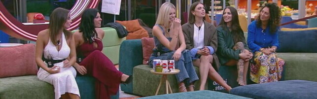 https://img-prod.tgcom24.mediaset.it/images/2025/09/30/093219266-c7b46b7d-e852-486d-b395-b22358b56af3.jpg